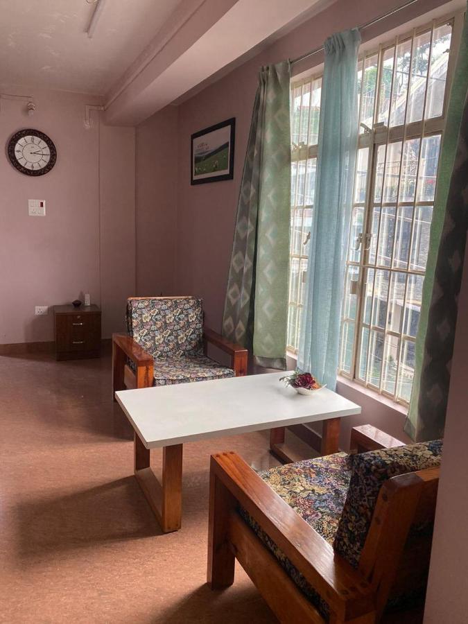 The Palm Guest House Kohima エクステリア 写真