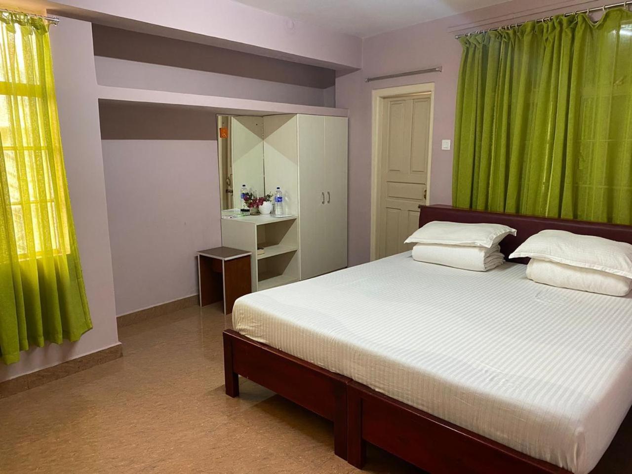 The Palm Guest House Kohima エクステリア 写真