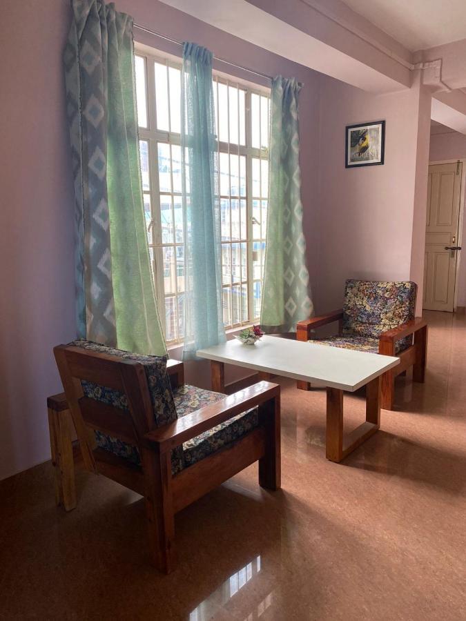 The Palm Guest House Kohima エクステリア 写真